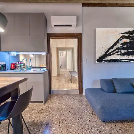 San Samuele Architect